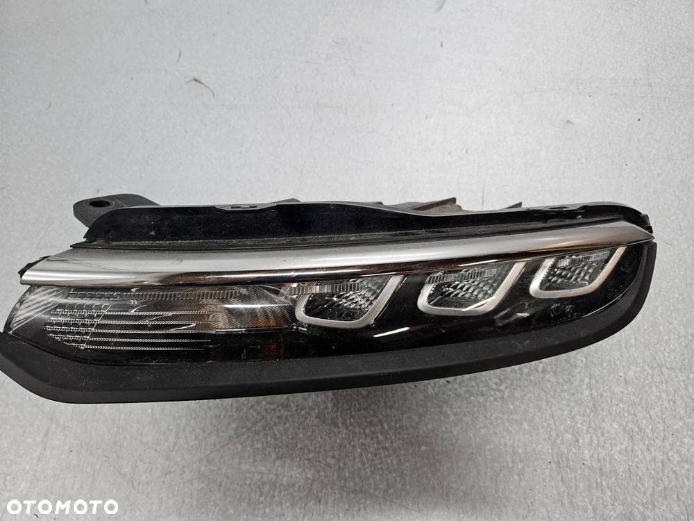 C3 lift lampa przód DRL lewa