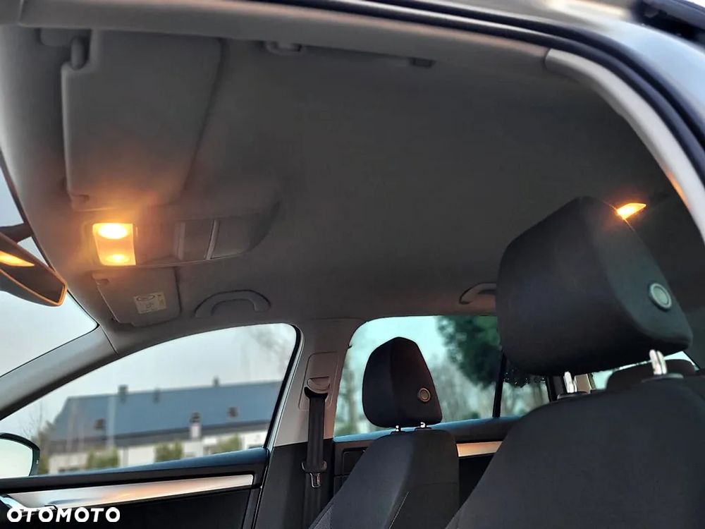 Skoda Octavia 1.6 TDI Ambition - 35