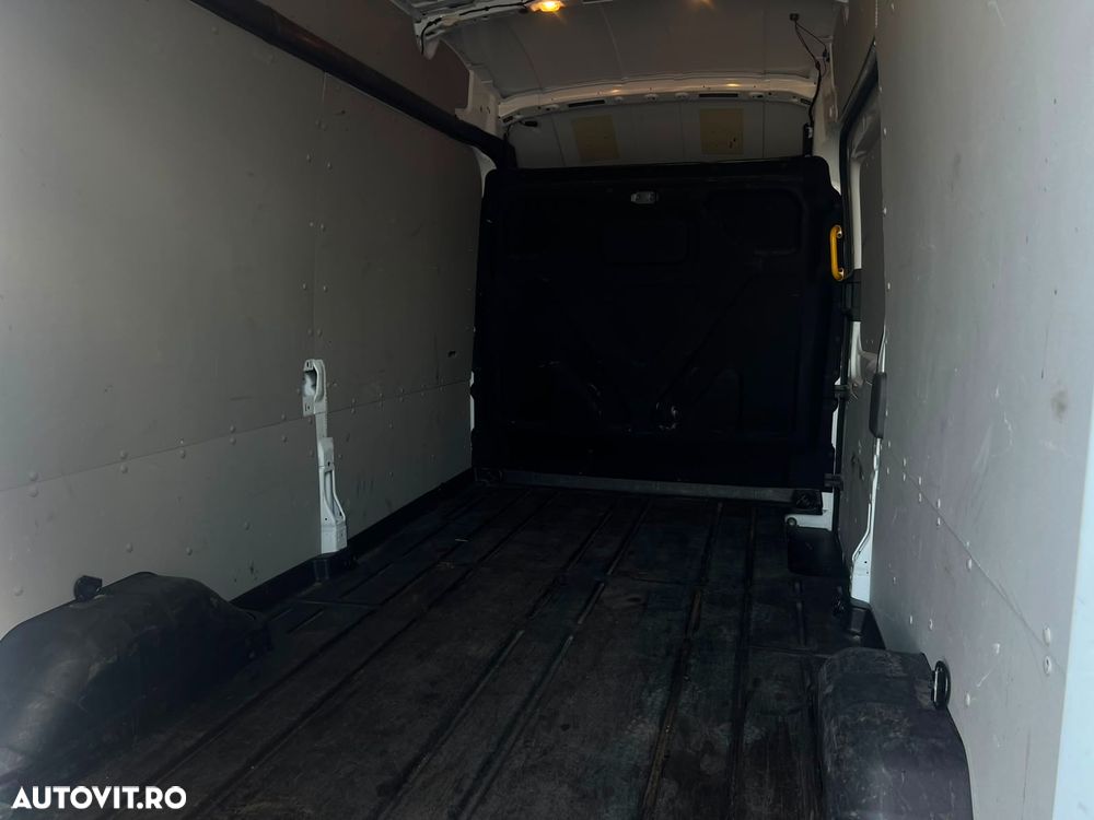 Ford Transit - 17