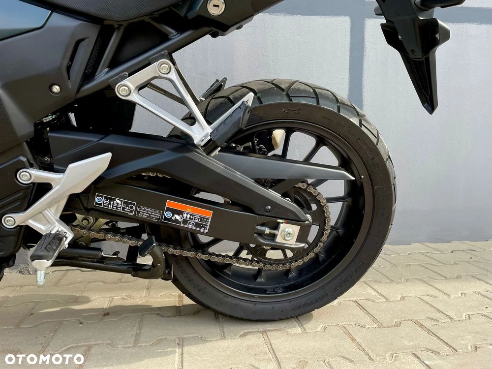 Honda CB - 12