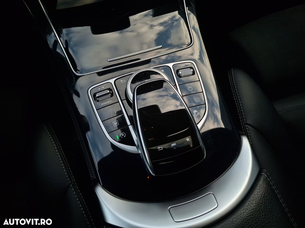 Mercedes-Benz GLC 250 4Matic 9G-TRONIC - 33