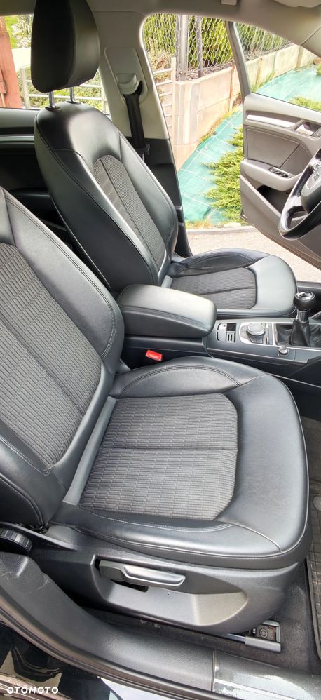 Audi A3 Sportback 1.6 TDI Ambiente - 9