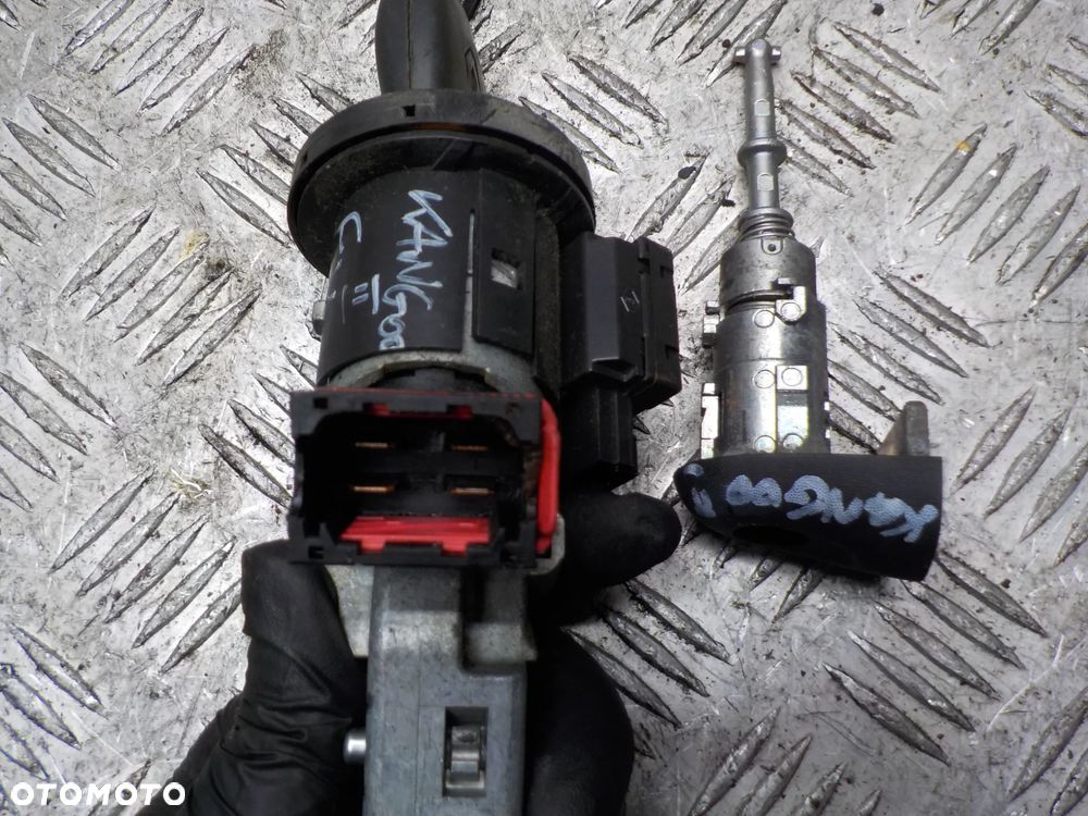 RENAULT KANGOO II STACYJKA WKŁADKA KLUCZYK 8200405701E - 2