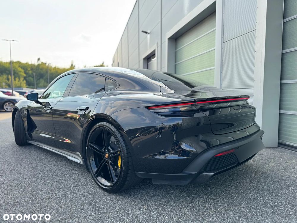 Porsche Taycan - 30