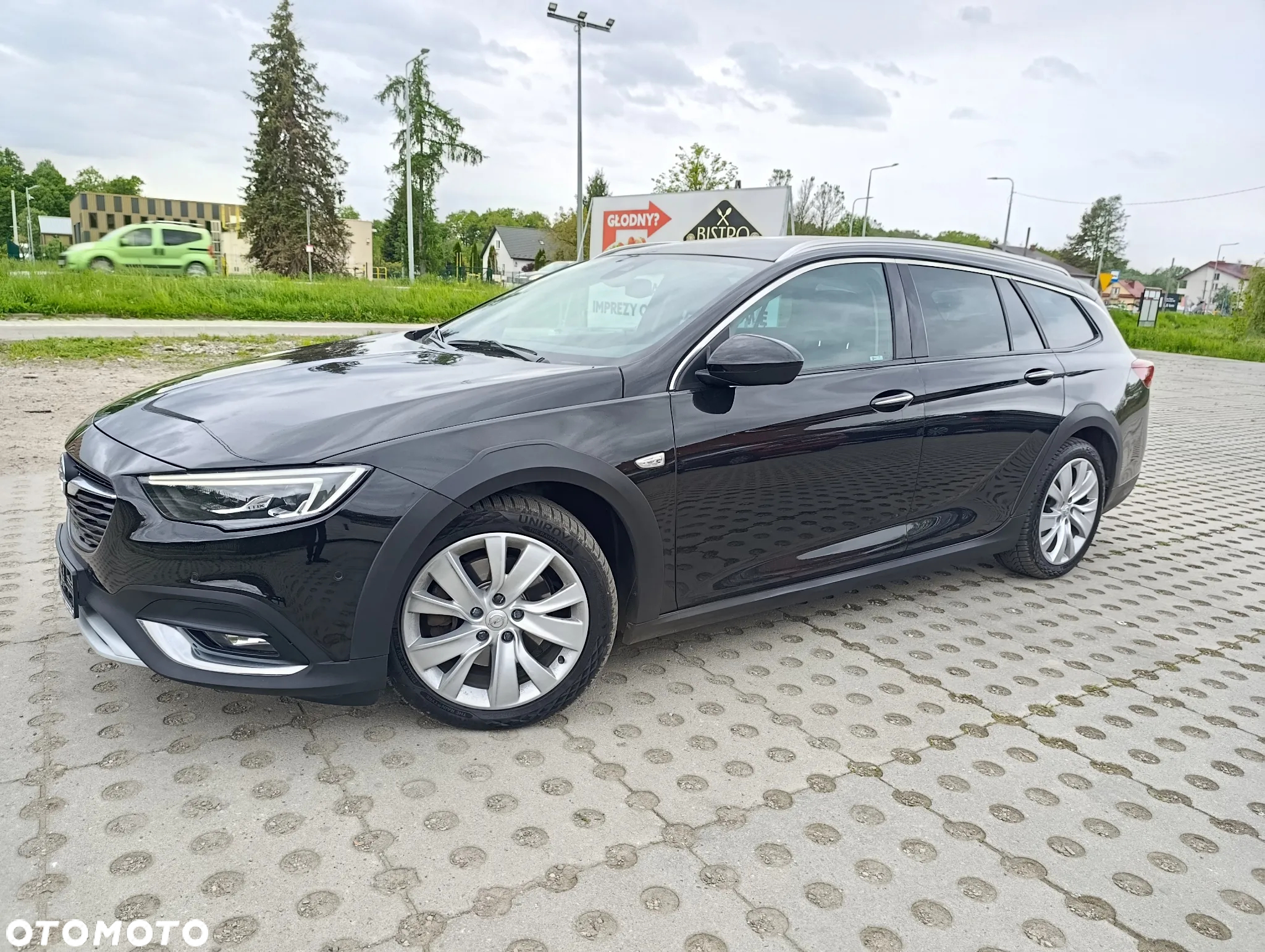 Opel Insignia 2.0 CDTI Sports Tourer 4x4 Cosmo - 2