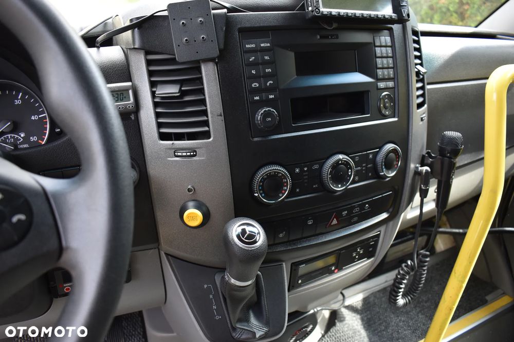 Mercedes-Benz SPRINTER 516/AUTOMAT/KLIMATYZACJA/WINDA/20 miejsc - 23