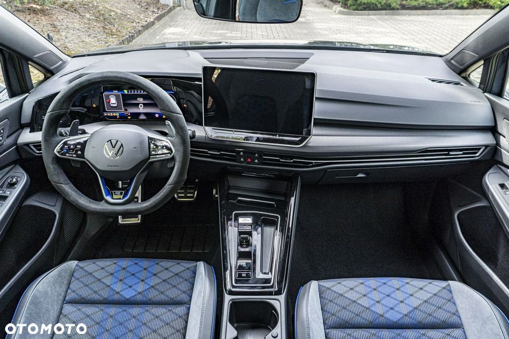 Volkswagen Golf - 17
