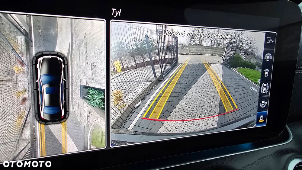 Mercedes-Benz Klasa E 220 d 4-Matic 9G-TRONIC - 30