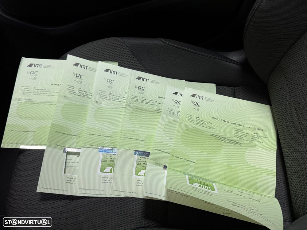 VW Golf 1.6 TDi Confortline - 51