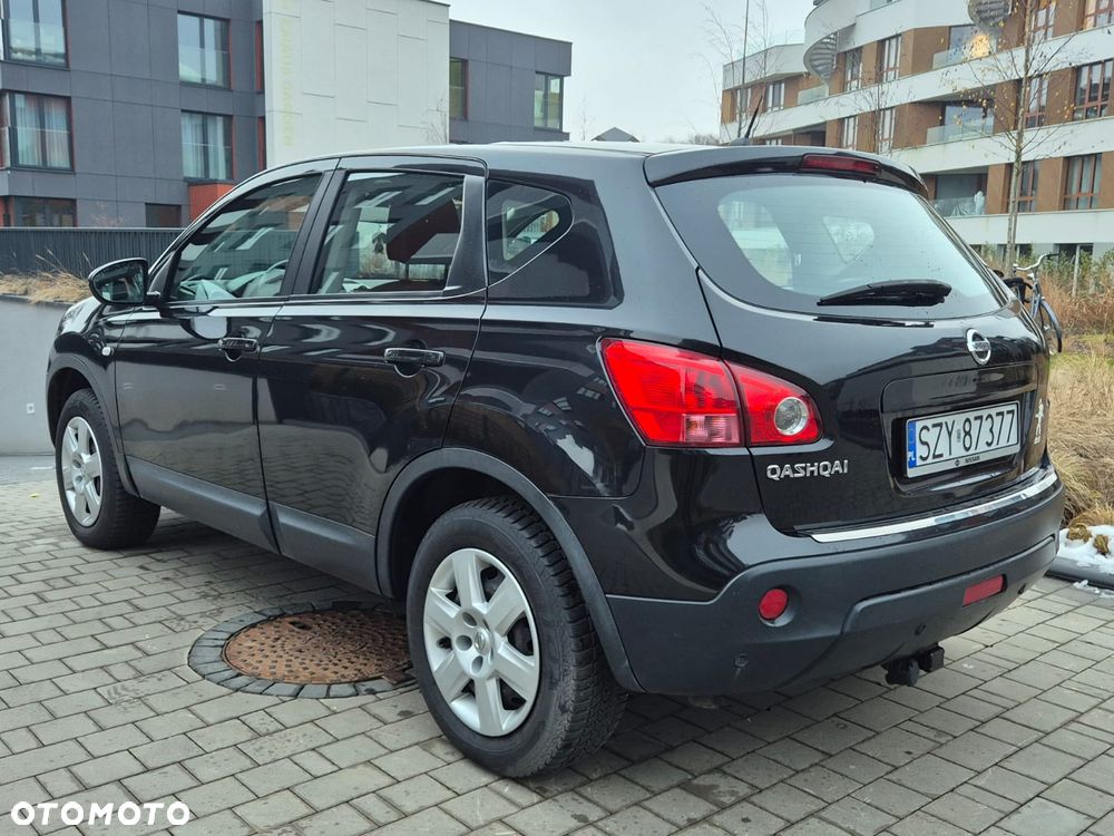Nissan Qashqai 2.0 4x4 Tekna - 4