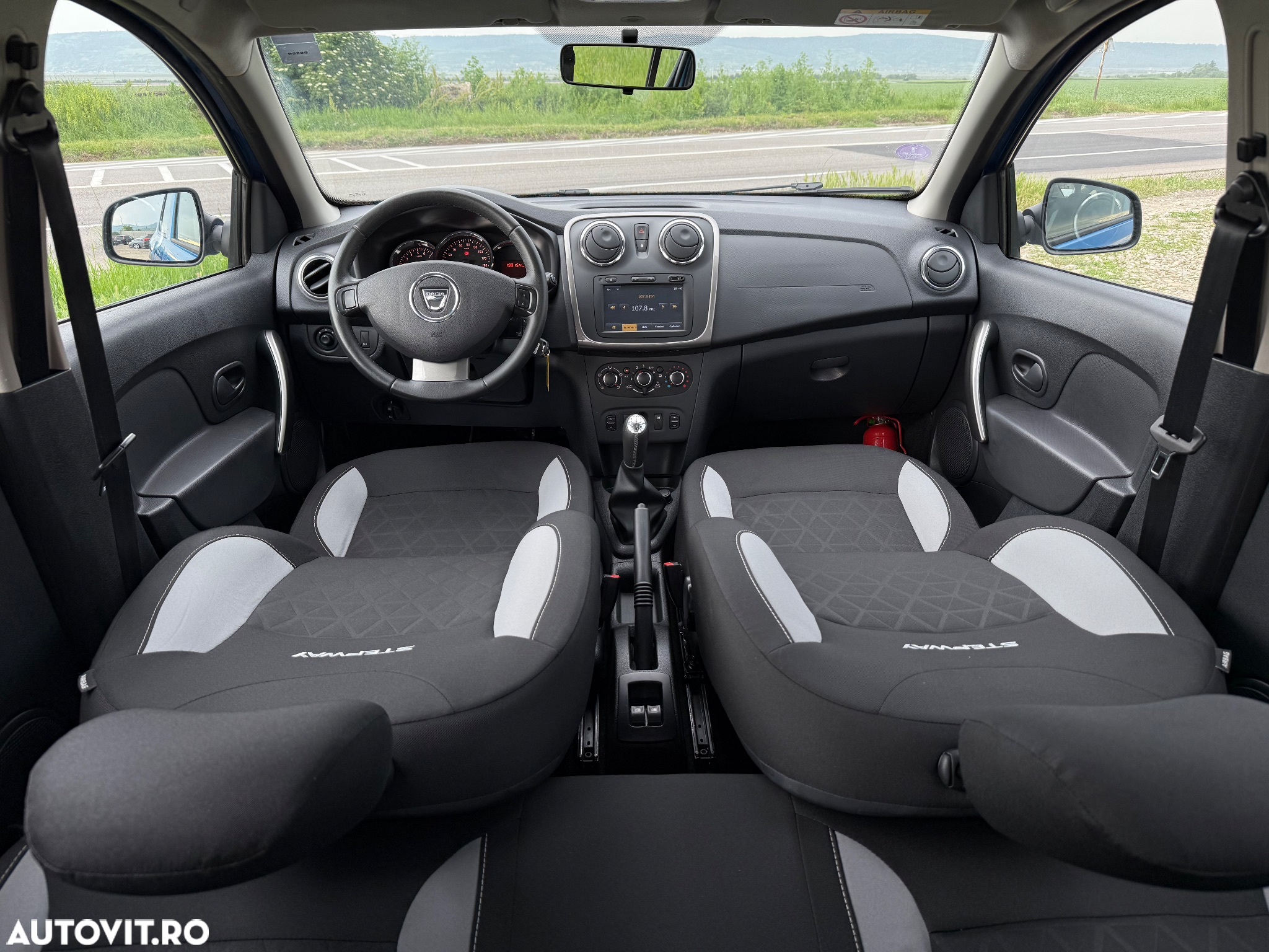 Dacia Sandero Stepway dCi 90 S&S Prestige - 8