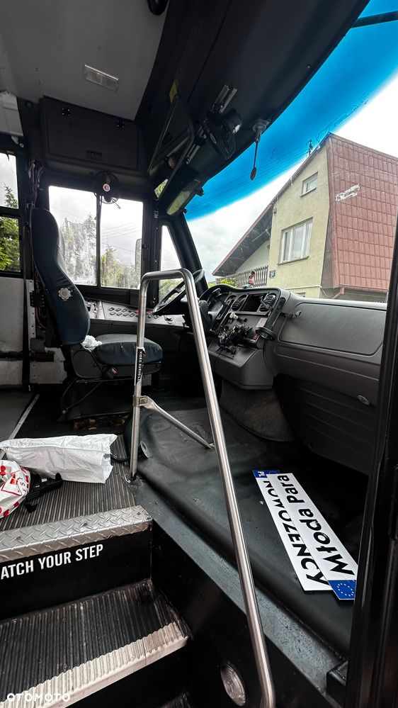 Chevrolet Express - 26