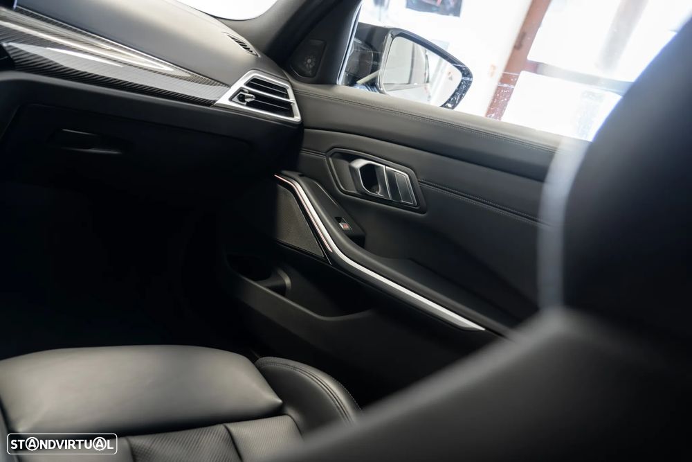 BMW M3 Competition xDrive - 25