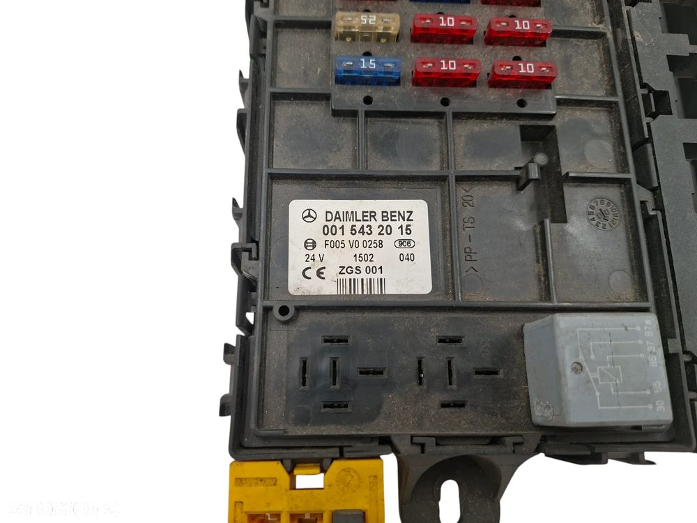 SKRZYNKA BEZPIECZNIIKÓW MERCEDES ATEGO 814 A0015432015 - 2