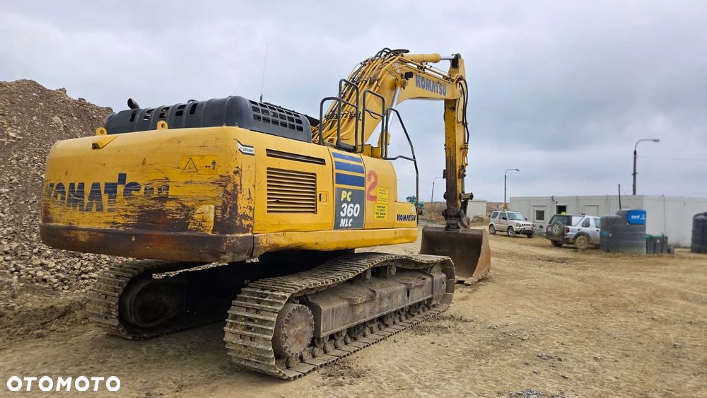 Komatsu PC360 - 2