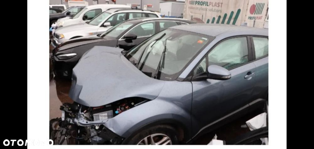 Toyota C-HR Style Selection - 4