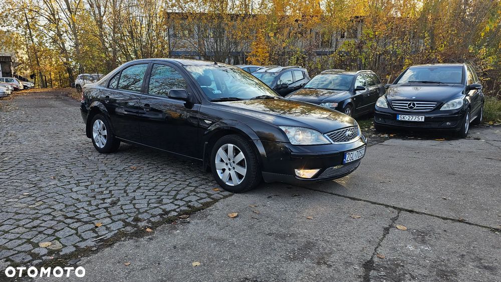 Ford Mondeo 2.0 TDCi DPF Ghia - 3