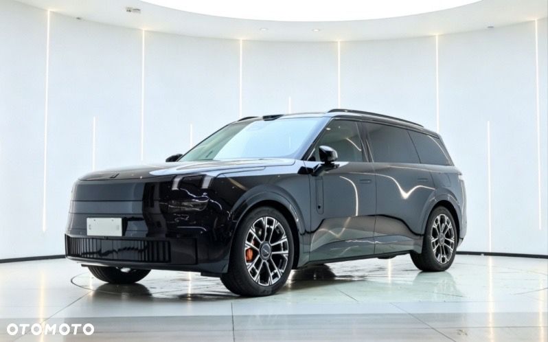 Lynk & Co 900 - 1