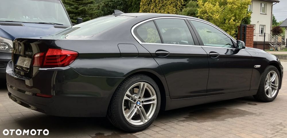 BMW Seria 5 528i xDrive - 5