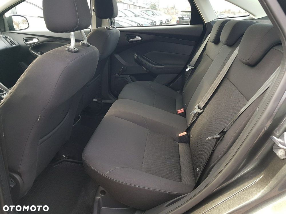 Ford Focus - 11