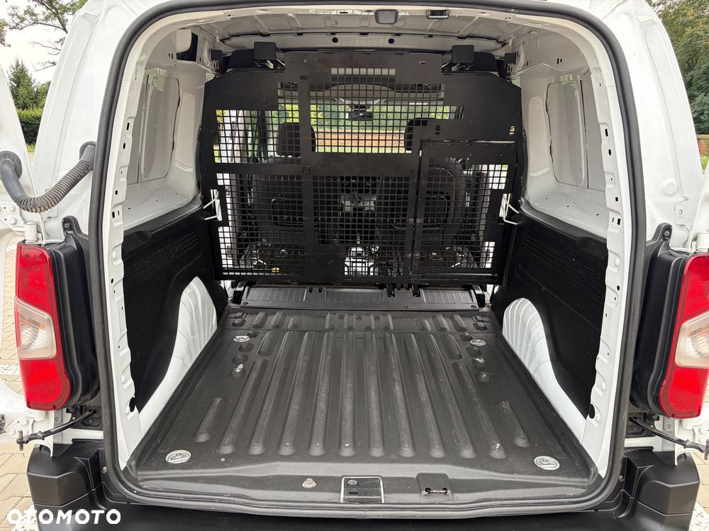 Toyota Proace City - 23