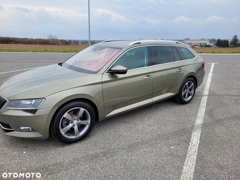 Skoda Superb 2.0 TDI DSG Style - 1