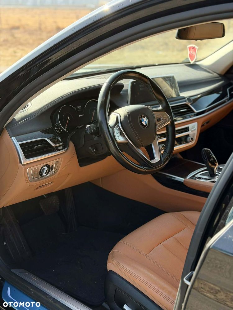 BMW Seria 7 - 9