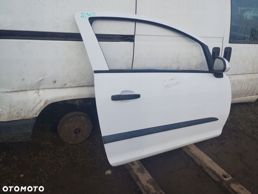 Opel Corsa D Drzwi Prawe 3D - 3