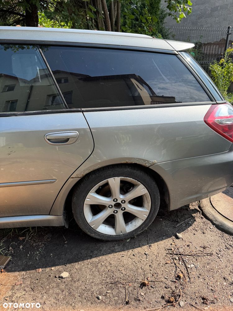 Subaru Legacy - 3