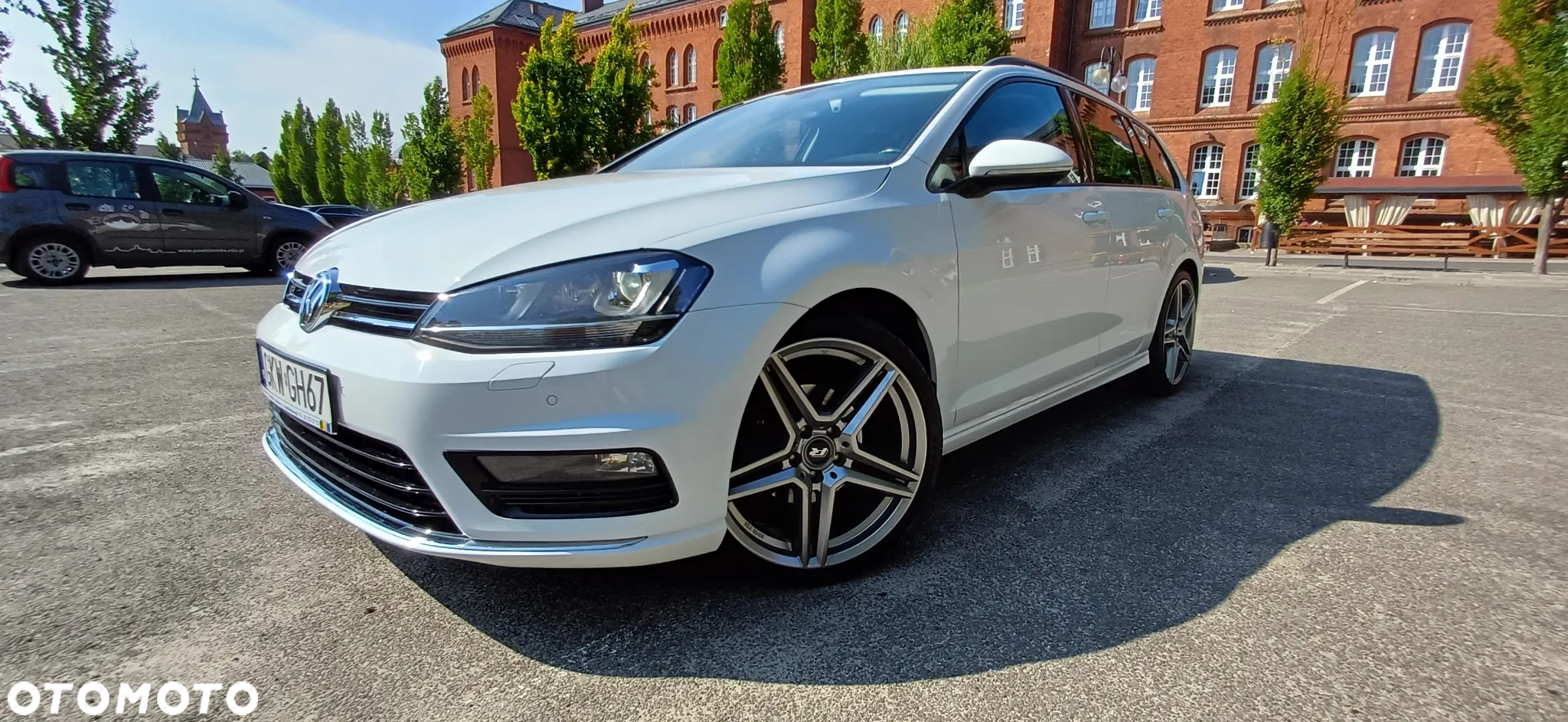 Volkswagen Golf - 23