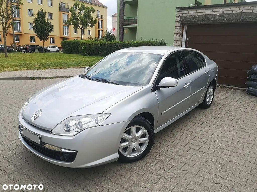 Renault Laguna - 1
