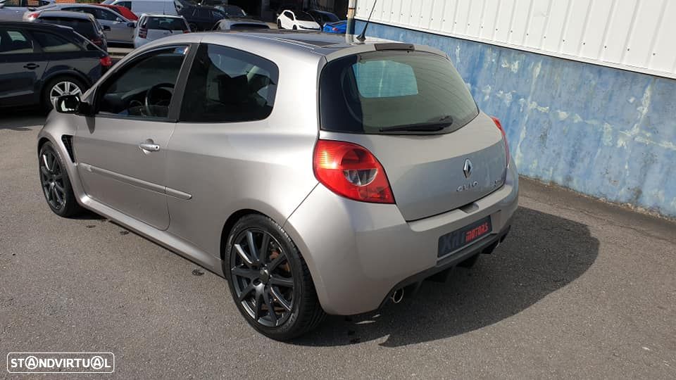 Renault Clio 2.0 16V Sport - 11