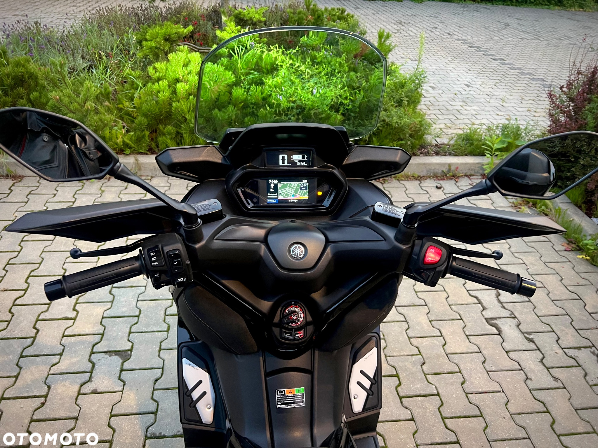 Yamaha X-max - 8