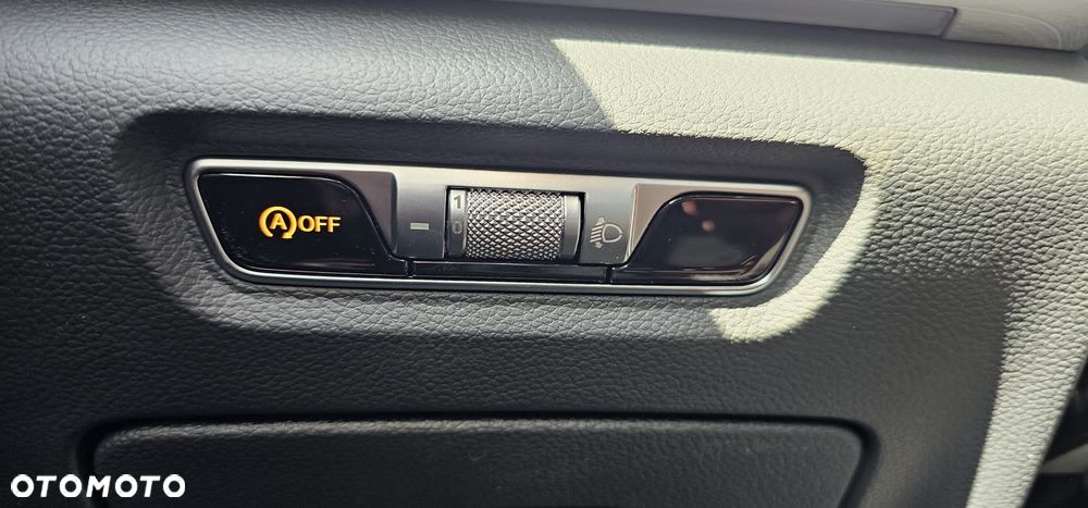 Hongqi H5 2.0T Comfort - 21