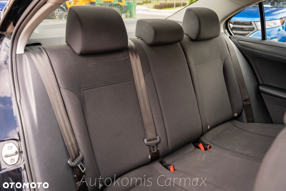 Volkswagen Jetta 2.0 Base - 20