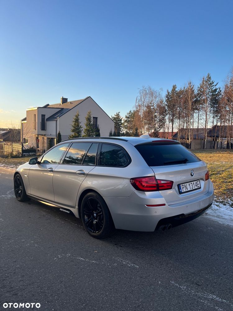 BMW Seria 5 525d xDrive Sport-Aut - 10
