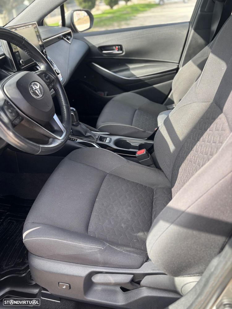 Toyota Corolla Touring Sports 1.8 Hybrid Comfort - 23