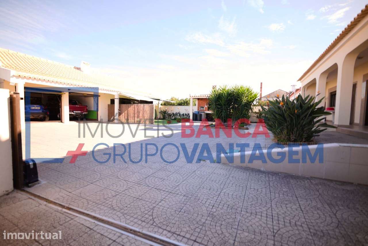 Moradia T4 - Sarilhos Grandes - Montijo - Grande imagem: 5/30