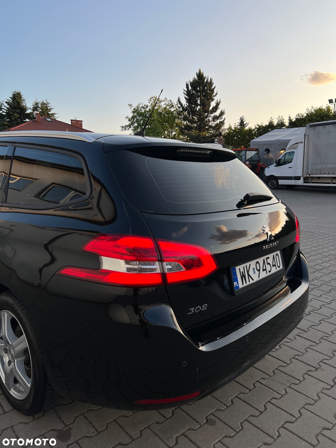 Peugeot 308 SW 1.6 e-HDi Active S&S - 11