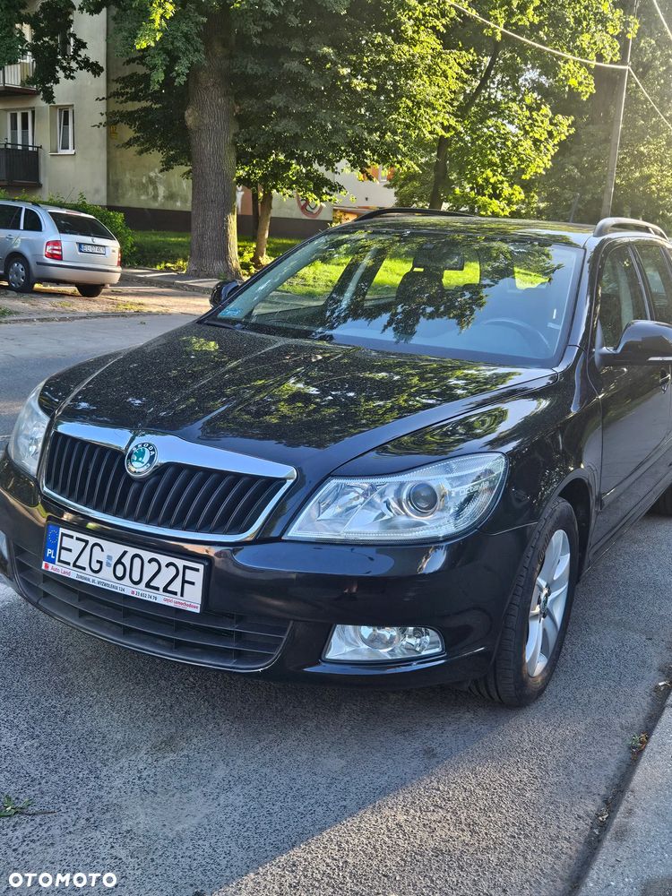 Skoda Octavia 1.4 TSI Ambiente DSG - 3