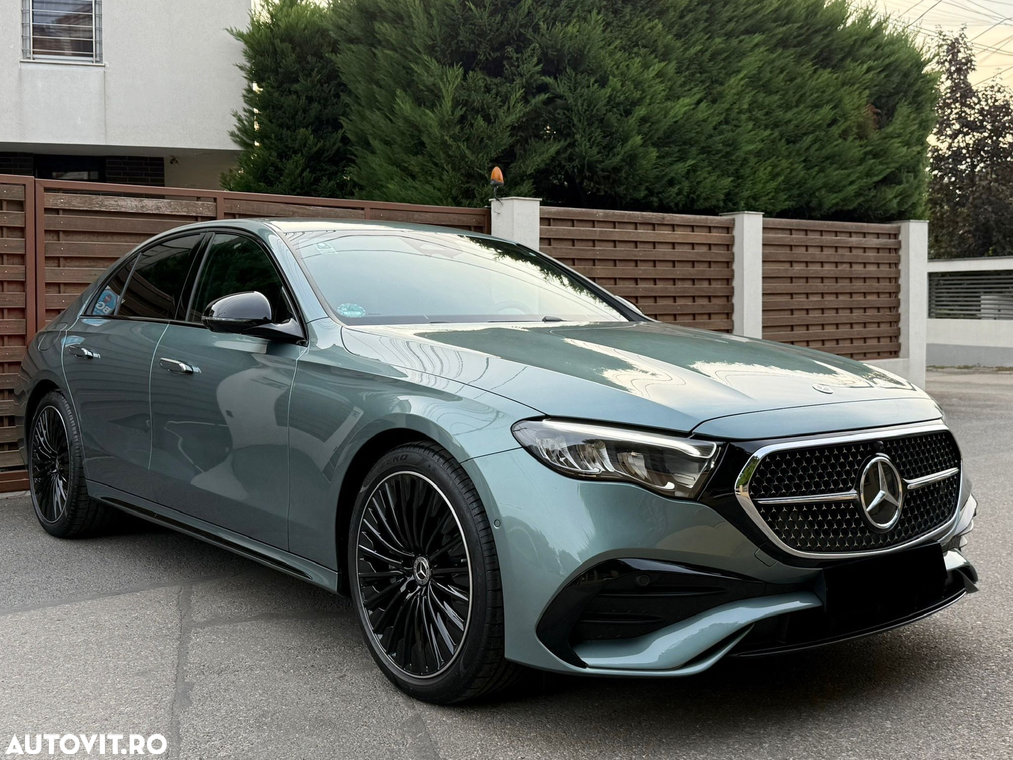 Mercedes-Benz E 200 T 9G-TRONIC Edition AMG Line - 3