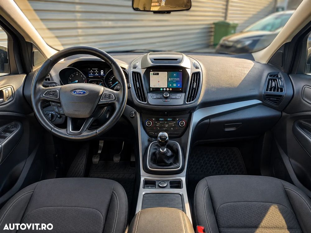 Ford Kuga - 6