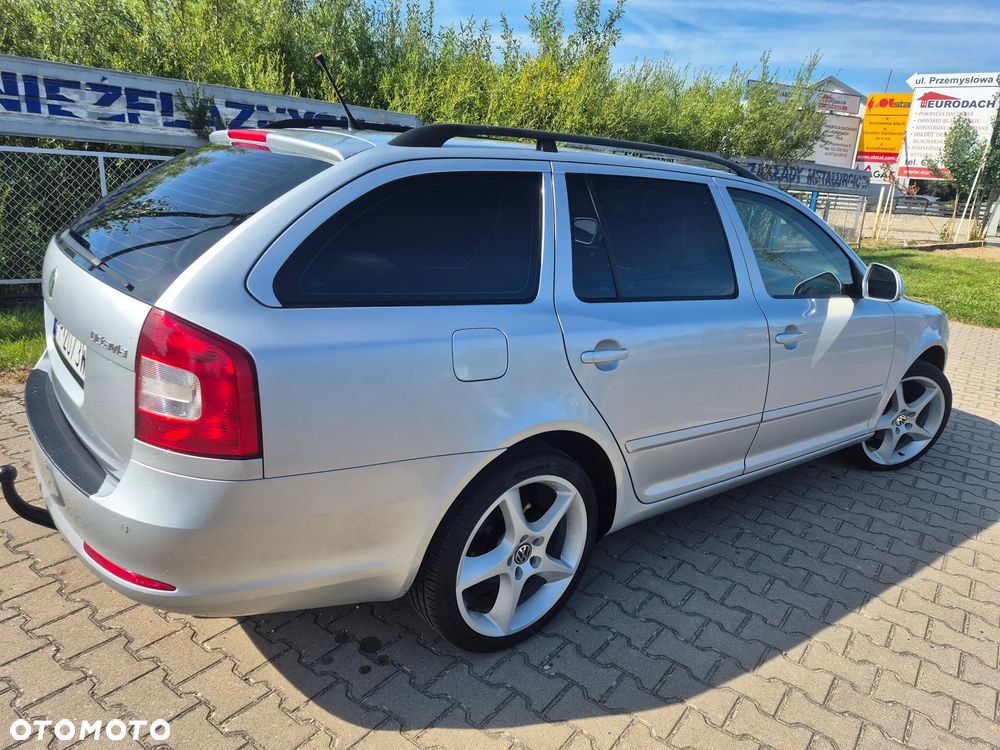 Skoda Octavia 2.0 TDI DPF Ambiente - 12