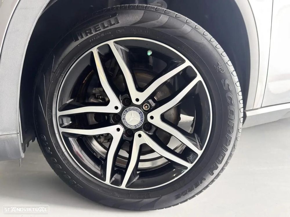 Mercedes-Benz GLA 180 - 31