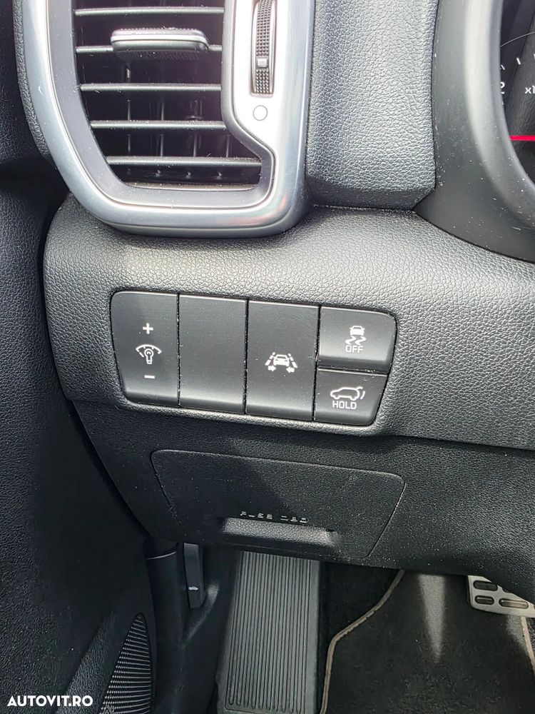 Kia Sportage 1.7 CRDI 2WD ISG Aut. GT Line - 26