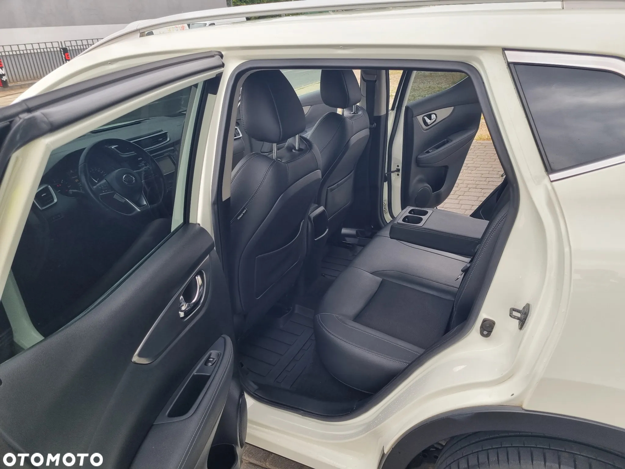 Nissan Qashqai 1.6 DCi Tekna - 6