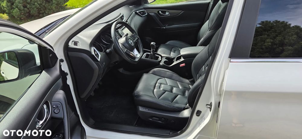 Nissan Qashqai 1.3 DIG-T Tekna+ - 22