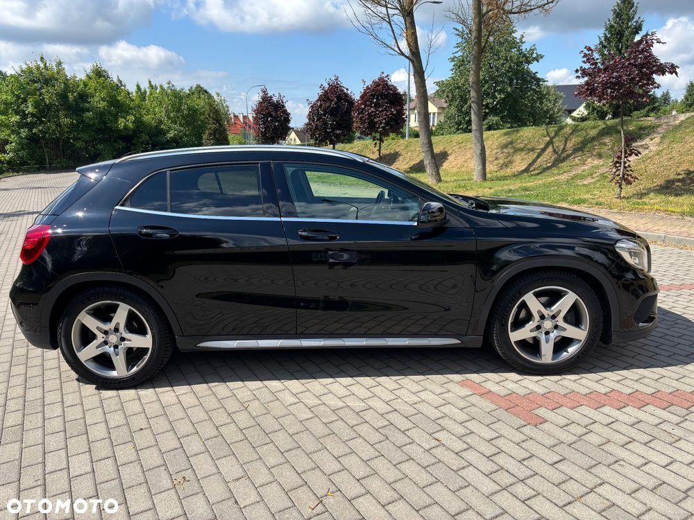 Mercedes-Benz GLA 250 4-Matic - 4