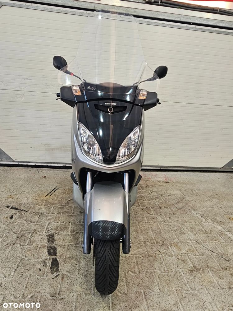 Yamaha X-max - 16