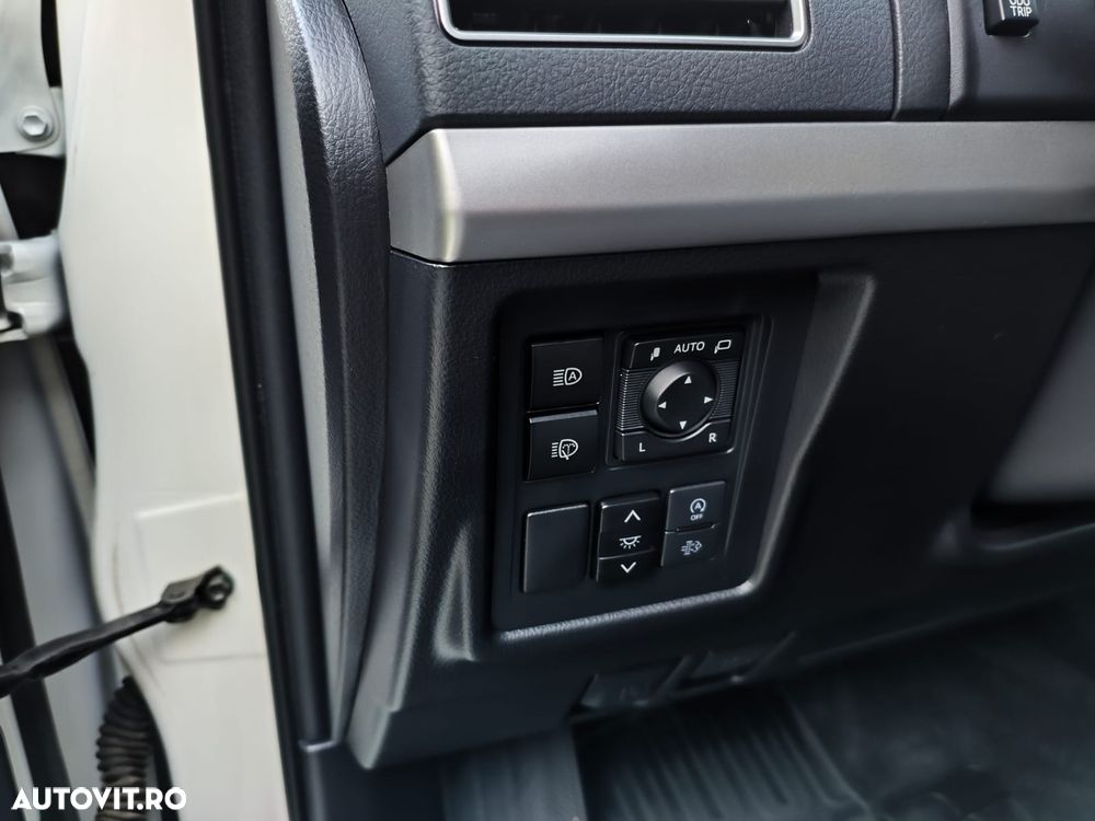 Toyota Land Cruiser 2.8l D-4D 204 CP A/T Luxury Black Matte Edition - 10